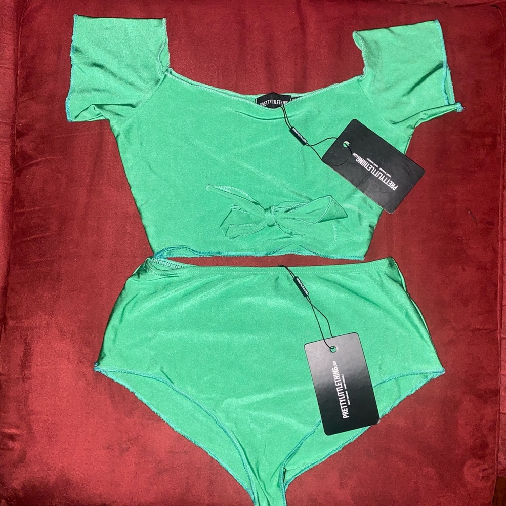 Pretty Little Thing two piece swimsuit!